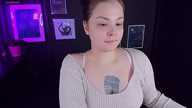 Mayayammy online show from 02/17/25, 01:55