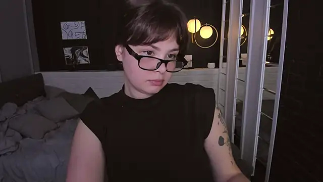 Mayayammy online show from 10/20/25, 02:17