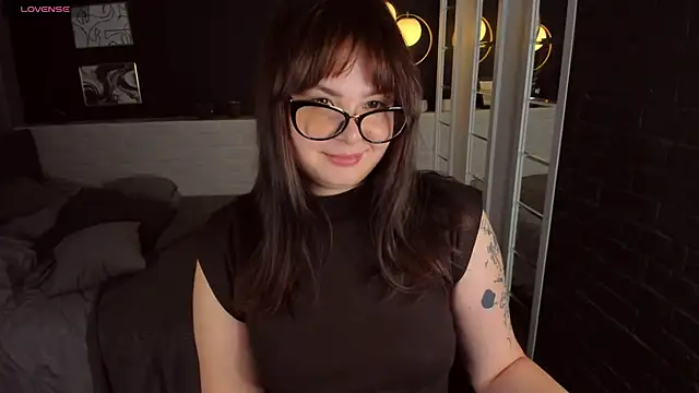 Mayayammy online show from 10/15/25, 02:47