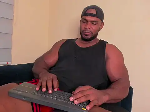 Tyler Waka01 online show from 04/12/26, 12:36