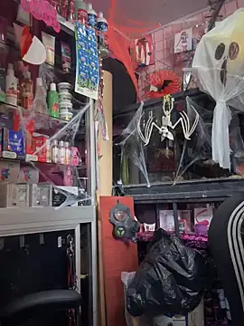 TamySweetness online show from 10/18/25, 02:52