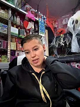 TamySweetness online show from 10/27/25, 08:21