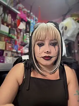 TamySweetness online show from 10/28/25, 06:07