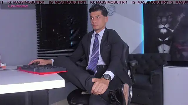 massimo g online show from 11/01/25, 11:53