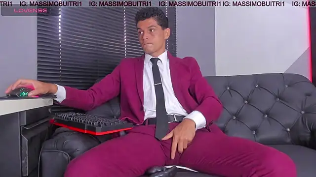 Snapshot of massimo_g chatting on 05/11/26, 01:56 massimo g online show from 05/11/26, 01:56