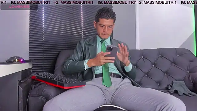 Snapshot of massimo_g chatting on 05/05/26, 01:14 massimo g online show from 05/05/26, 01:14