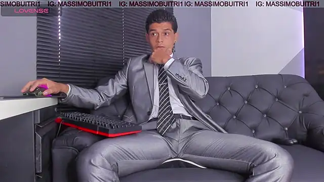 Snapshot of massimo_g chatting on 05/09/26, 12:30 massimo g online show from 05/09/26, 12:30
