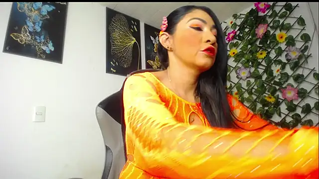 luzcastillo07 online show from 11/08/25, 05:33