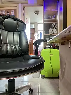 wSilEliaXm online show from 12/01/25, 07:42