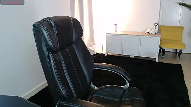 Crystal-dreamt online show from 03/24/26, 03:12