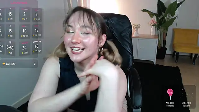 Crystal-dreamt online show from 05/31/26, 09:37