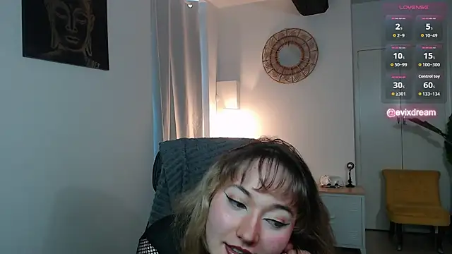 Crystal-dreamt online show from 04/04/26, 09:05