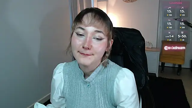 Crystal-dreamt online show from 03/08/26, 10:07