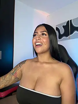 meganjames1 online show from 06/18/26, 12:20