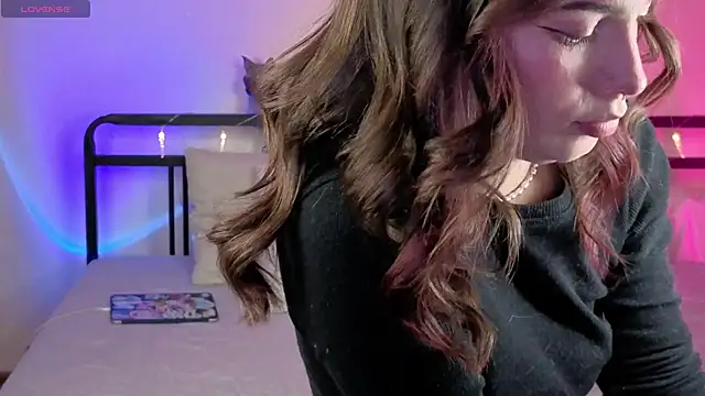 sinthiaroze online show from 10/24/25, 07:35