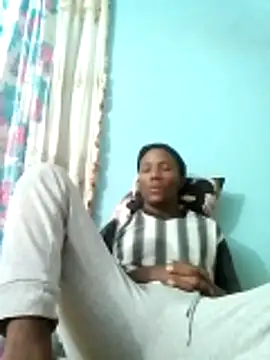 Snapshot of zayona1 chatting on 03/05/26, 10:27 zayona1 online show from 03/05/26, 10:27