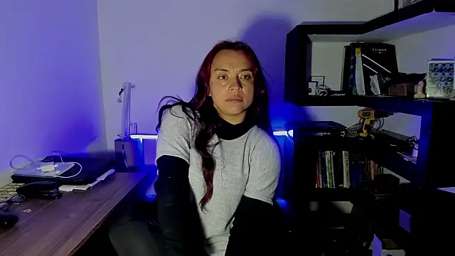 Redwidow   online show from 03/19/26, 03:06