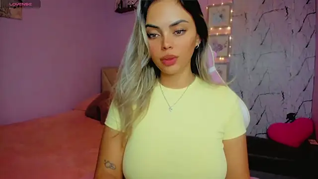 Gabby prieto online show from 06/19/26, 01:22