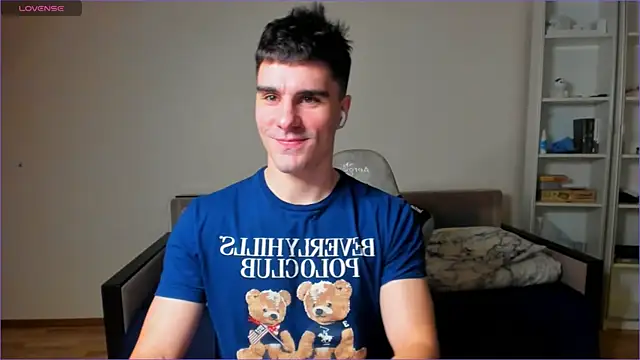 Snapshot of sam_huston chatting on 11/25/25, 09:04 sam huston online show from 11/25/25, 09:04