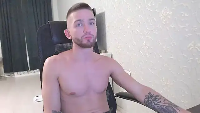 Marselle Laker online show from 01/12/25, 01:53