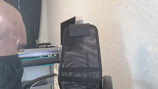 Marselle Laker online show from 02/05/25, 06:13