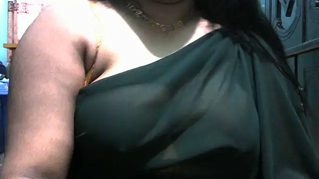 Snapshot of Bengalisexygirl chatting on 10/30/25, 01:48 Bengalisexygirl online show from 10/30/25, 01:48