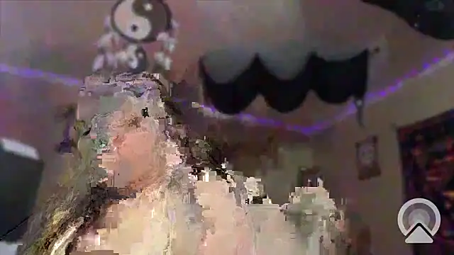 Snapshot of spunlikecottoncandy chatting on 03/23/25, 04:38 spunlikecottoncandy online show from 03/23/25, 04:38