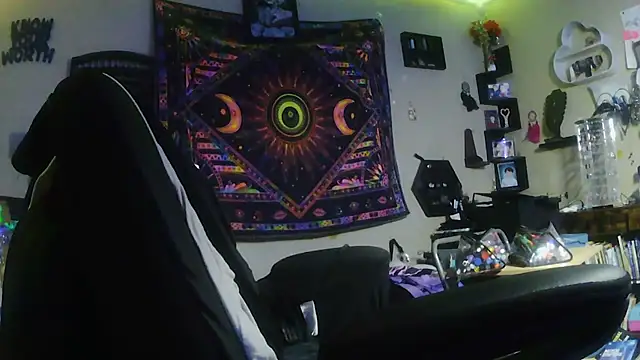 Snapshot of spunlikecottoncandy chatting on 04/11/26, 06:32 spunlikecottoncandy online show from 04/11/26, 06:32