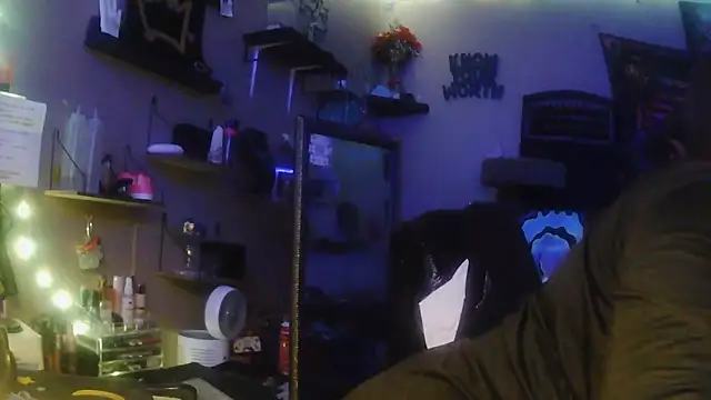 Snapshot of spunlikecottoncandy chatting on 03/18/26, 07:00 spunlikecottoncandy online show from 03/18/26, 07:00