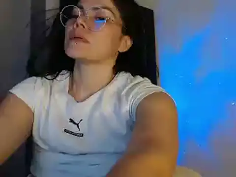 Snapshot of cristal_sexybody chatting on 02/04/25, 02:49 cristal sexybody online show from 02/04/25, 02:49