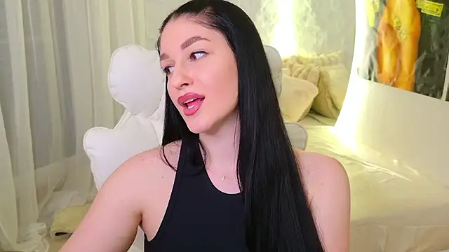 moniqque online show from 03/28/26, 05:36