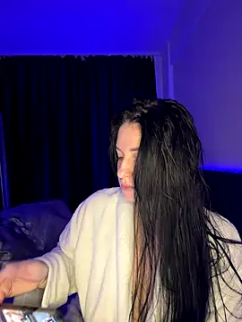 moniqque online show from 11/23/25, 11:31