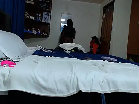 Snapshot of miss_barbiee chatting on 12/05/25, 08:39 miss barbiee online show from 12/05/25, 08:39