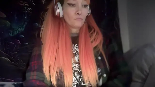 FRRANNKIE online show from 12/17/25, 02:22