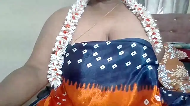 Snapshot of archanatelugu9 chatting on 02/10/26, 05:28 archanatelugu9 online show from 02/10/26, 05:28