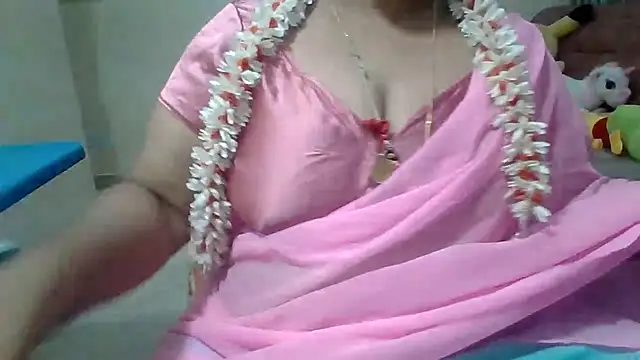 Snapshot of archanatelugu9 chatting on 04/09/26, 12:34 archanatelugu9 online show from 04/09/26, 12:34