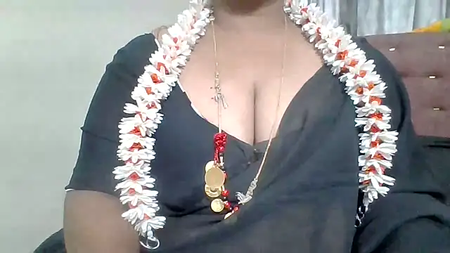 Snapshot of archanatelugu9 chatting on 03/10/26, 07:01 archanatelugu9 online show from 03/10/26, 07:01