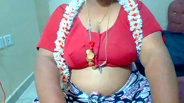 Snapshot of archanatelugu9 chatting on 01/05/26, 06:11 archanatelugu9 online show from 01/05/26, 06:11