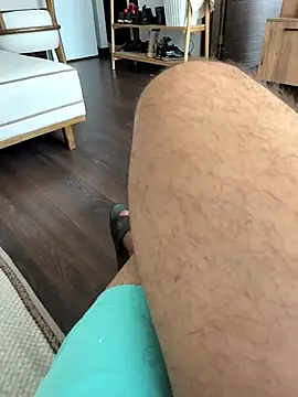 reslerkek31 online show from 11/09/25, 09:46