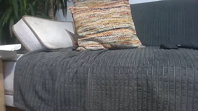 reslerkek31 online show from 11/23/25, 09:25