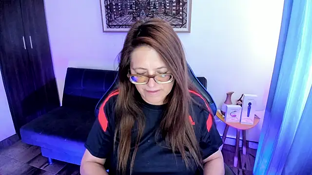 Ivette Shaira online show from 03/26/26, 12:03