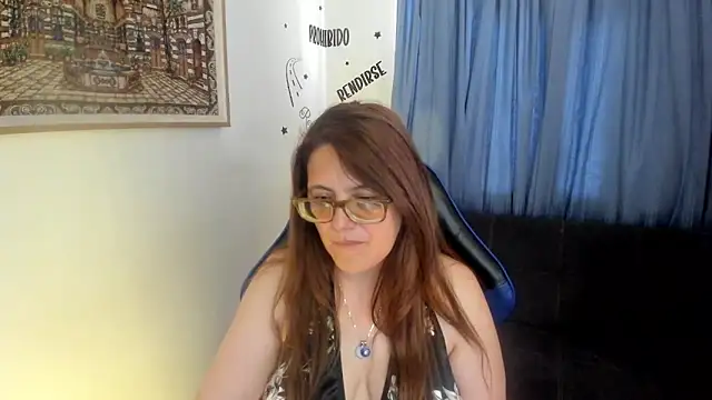 Snapshot of Ivette_Shaira chatting on 06/28/26, 06:36 Ivette Shaira online show from 06/28/26, 06:36
