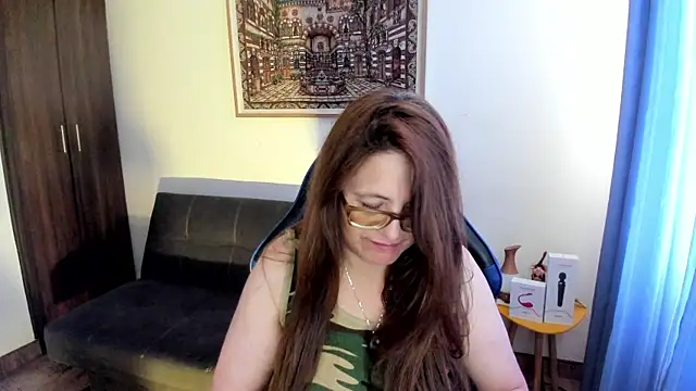 Ivette Shaira online show from 04/08/26, 01:01