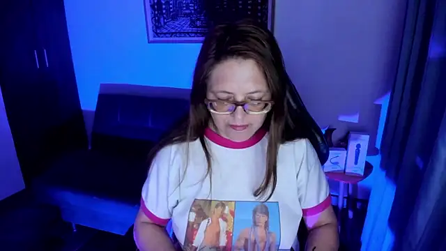 Ivette Shaira online show from 03/15/26, 10:44