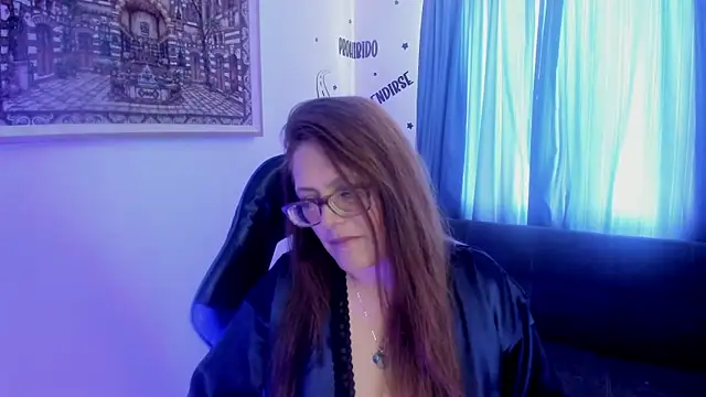 Ivette Shaira online show from 05/11/26, 01:23