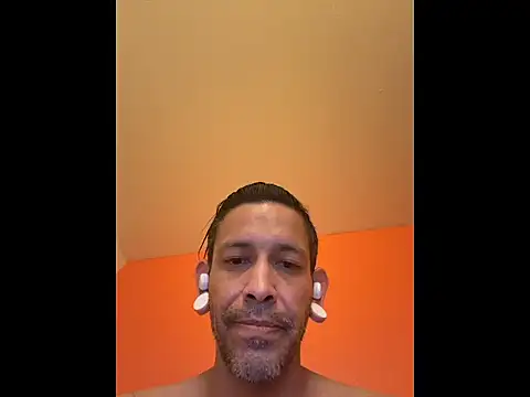 LB Living online show from 11/13/25, 03:10
