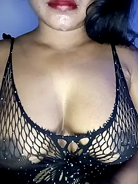 Hotlisa online show from 02/27/26, 05:13