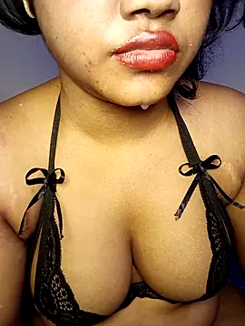 Hotlisa online show from 12/01/25, 03:46