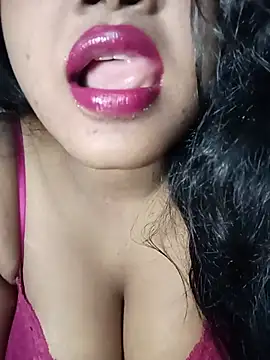 Hotlisa online show from 06/05/26, 04:17