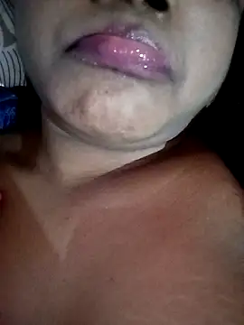 Snapshot of Hotlisa chatting on 12/31/24, 04:14 Hotlisa online show from 12/31/24, 04:14